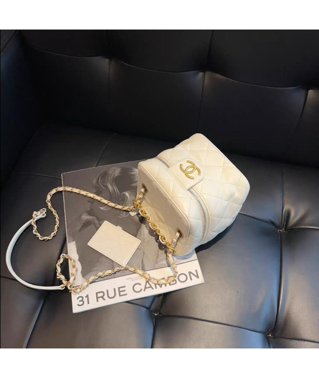 CHANEL Белая кожаная сумка через плечо, фото 5