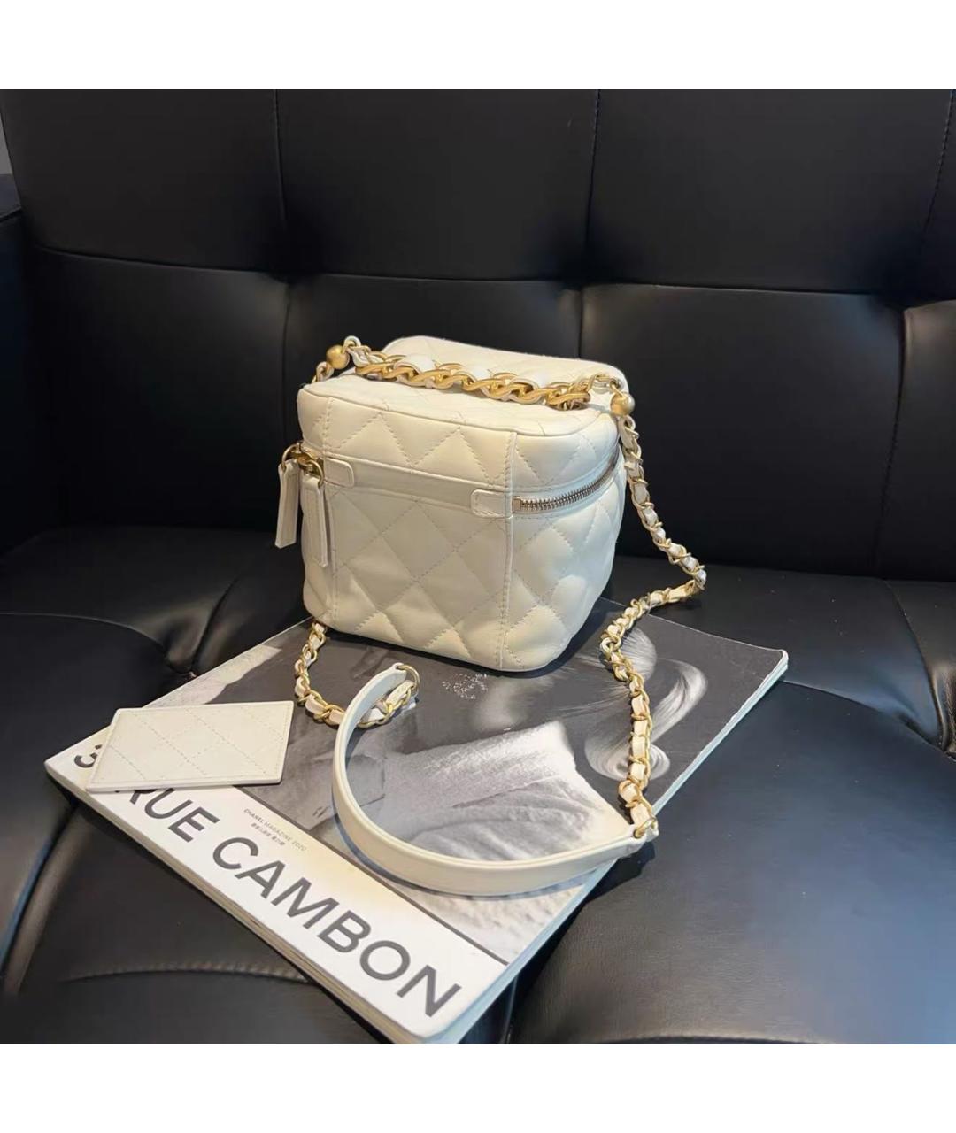 CHANEL Белая кожаная сумка через плечо, фото 2