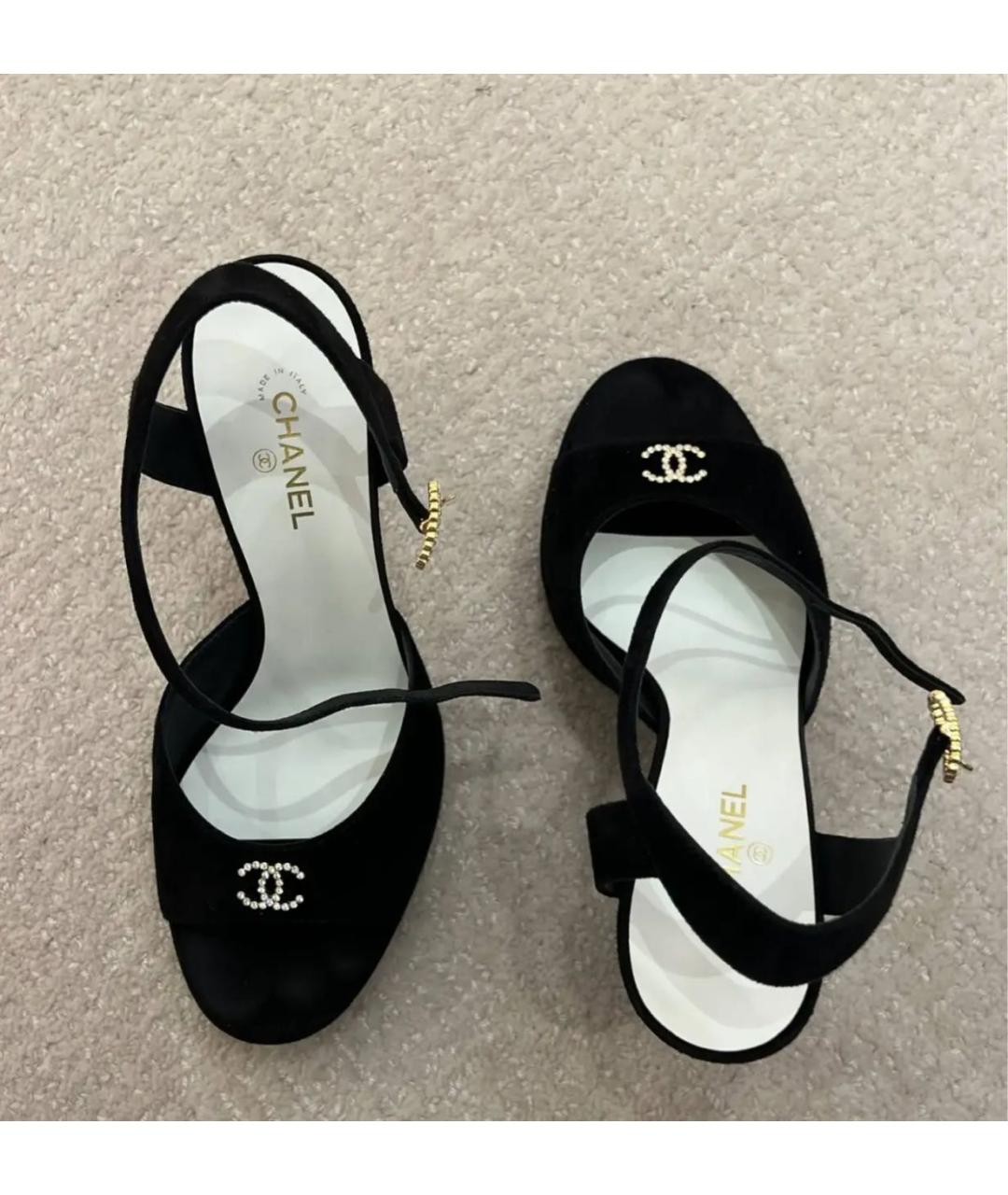 CHANEL Черные бархатные босоножки, фото 5