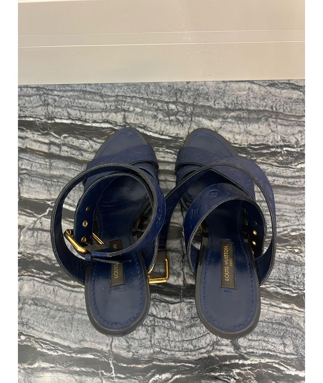 LOUIS VUITTON Темно-синие кожаные босоножки, фото 3