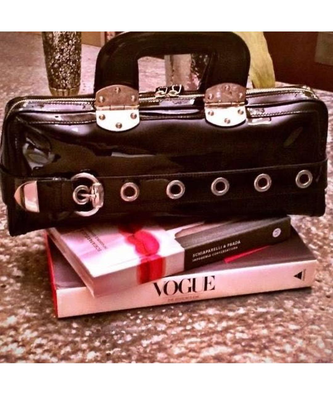 GUCCI Черная сумка с короткими ручками из лакированной кожи, фото 7