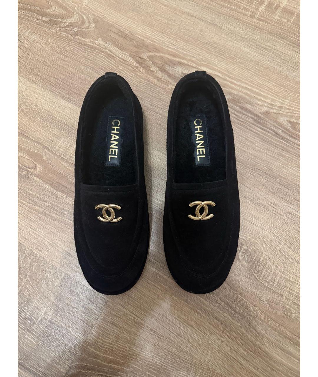 CHANEL Черные замшевые лоферы, фото 4