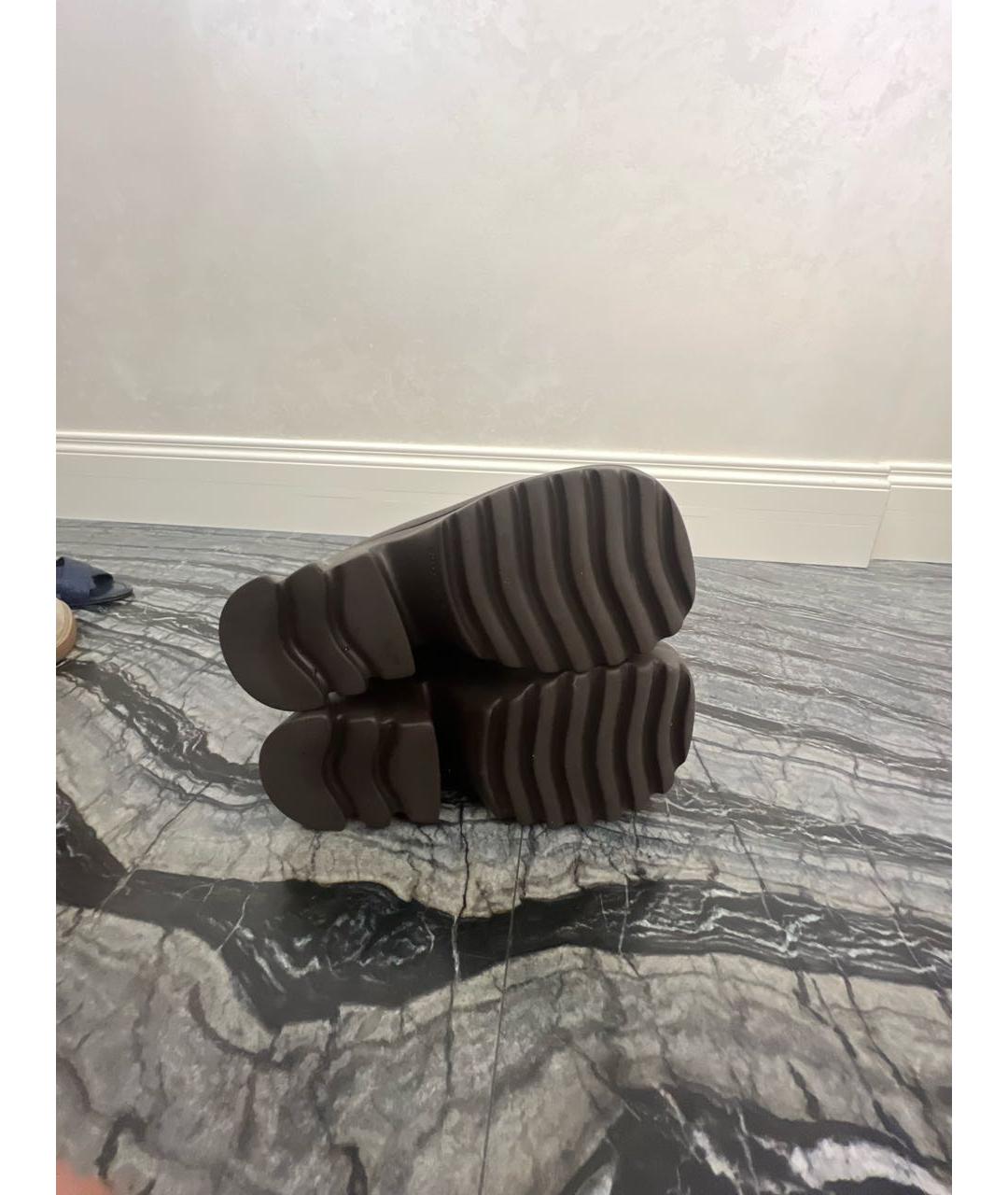 BOTTEGA VENETA Коричневые резиновые сабо, фото 5