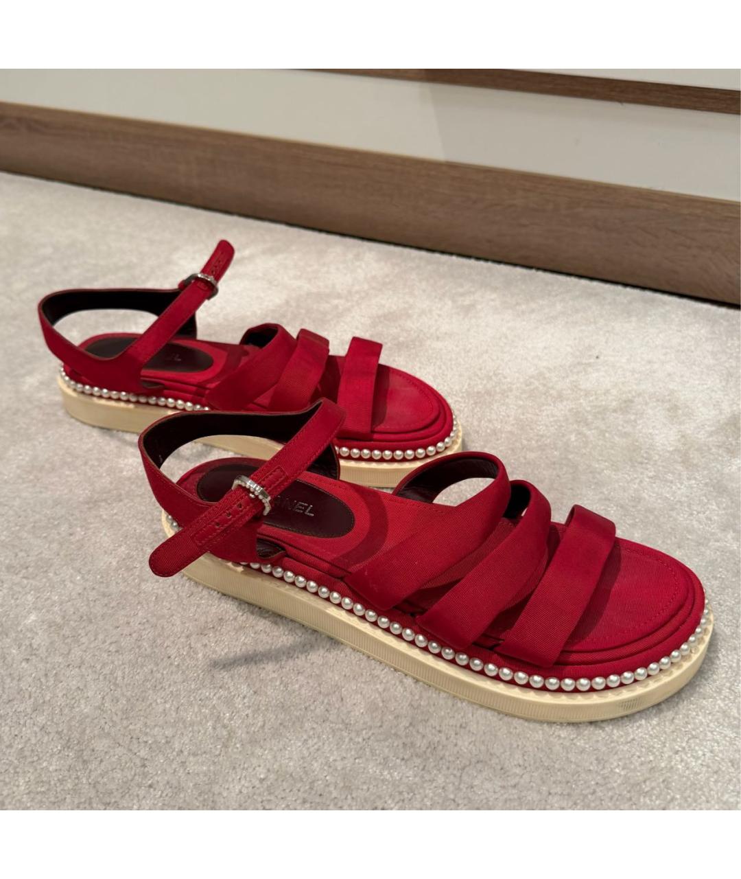CHANEL Красные текстильные сандалии, фото 4