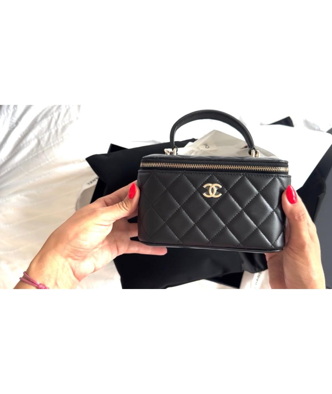 CHANEL Черная кожаная сумка через плечо, фото 4