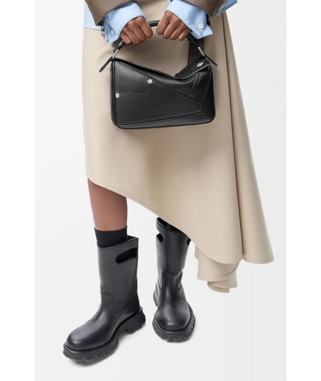 LOEWE Черная кожаная сумка с короткими ручками, фото 2