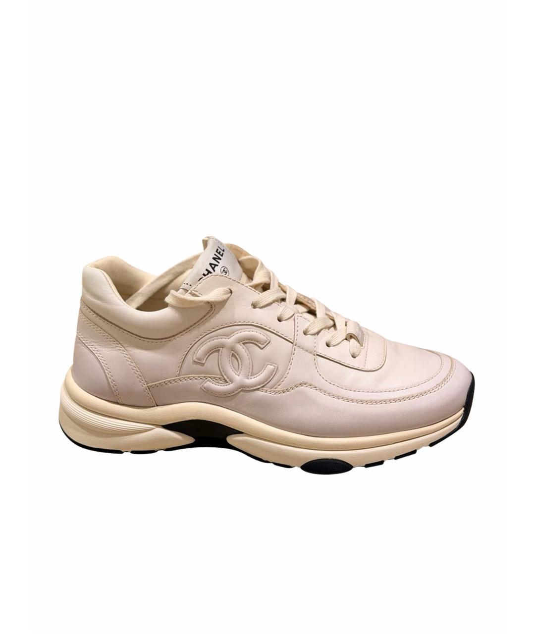 CHANEL Белые кожаные кроссовки, фото 1