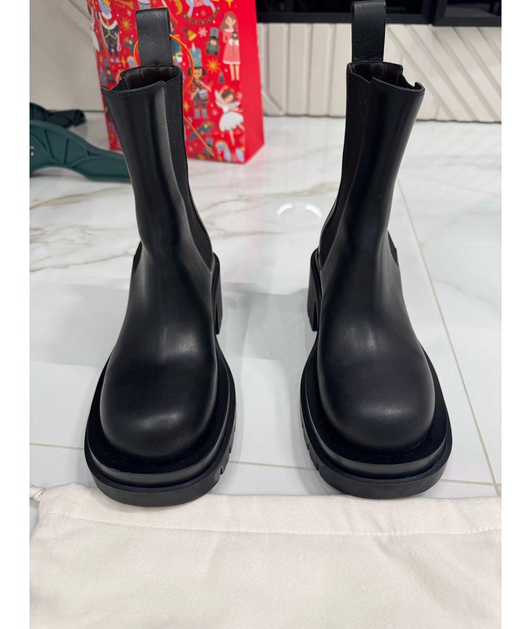 BOTTEGA VENETA Черные кожаные ботинки, фото 3