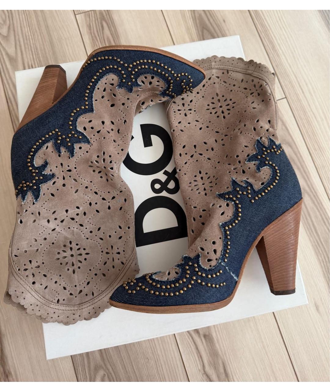 DOLCE&GABBANA Бежевые замшевые ботильоны, фото 5