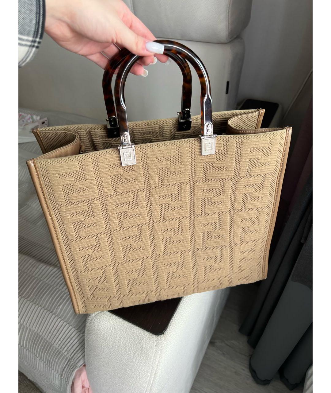 FENDI Бежевая тканевая сумка тоут, фото 3