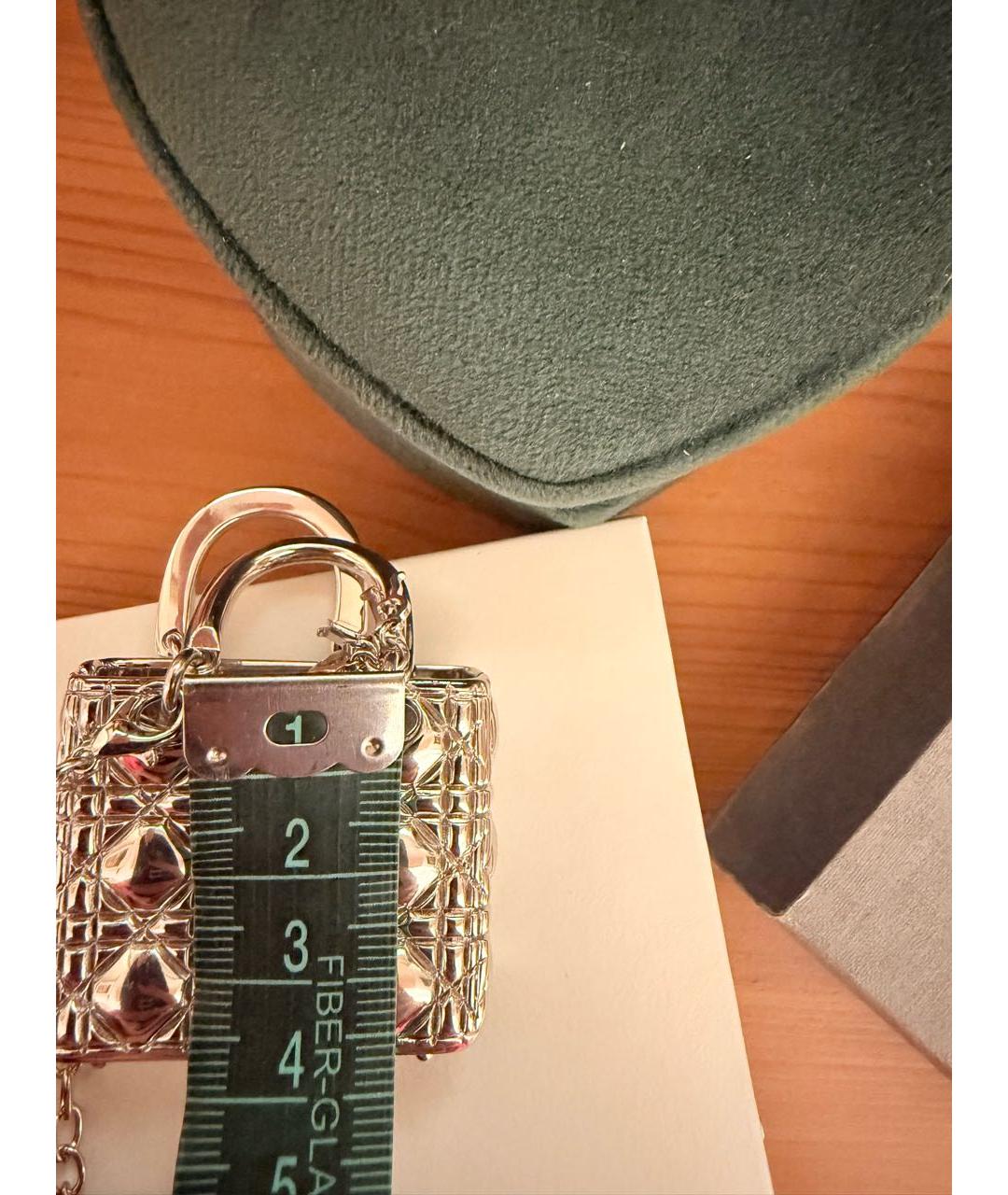 CHRISTIAN DIOR Серебряная металлическая подвеска, фото 7