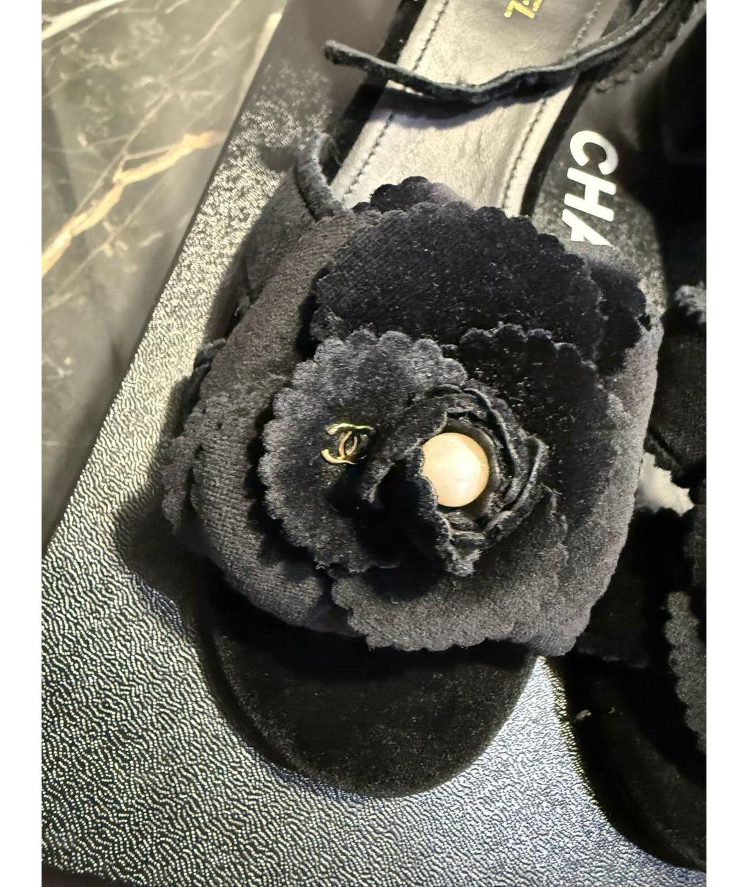 CHANEL Черные бархатные босоножки, фото 4