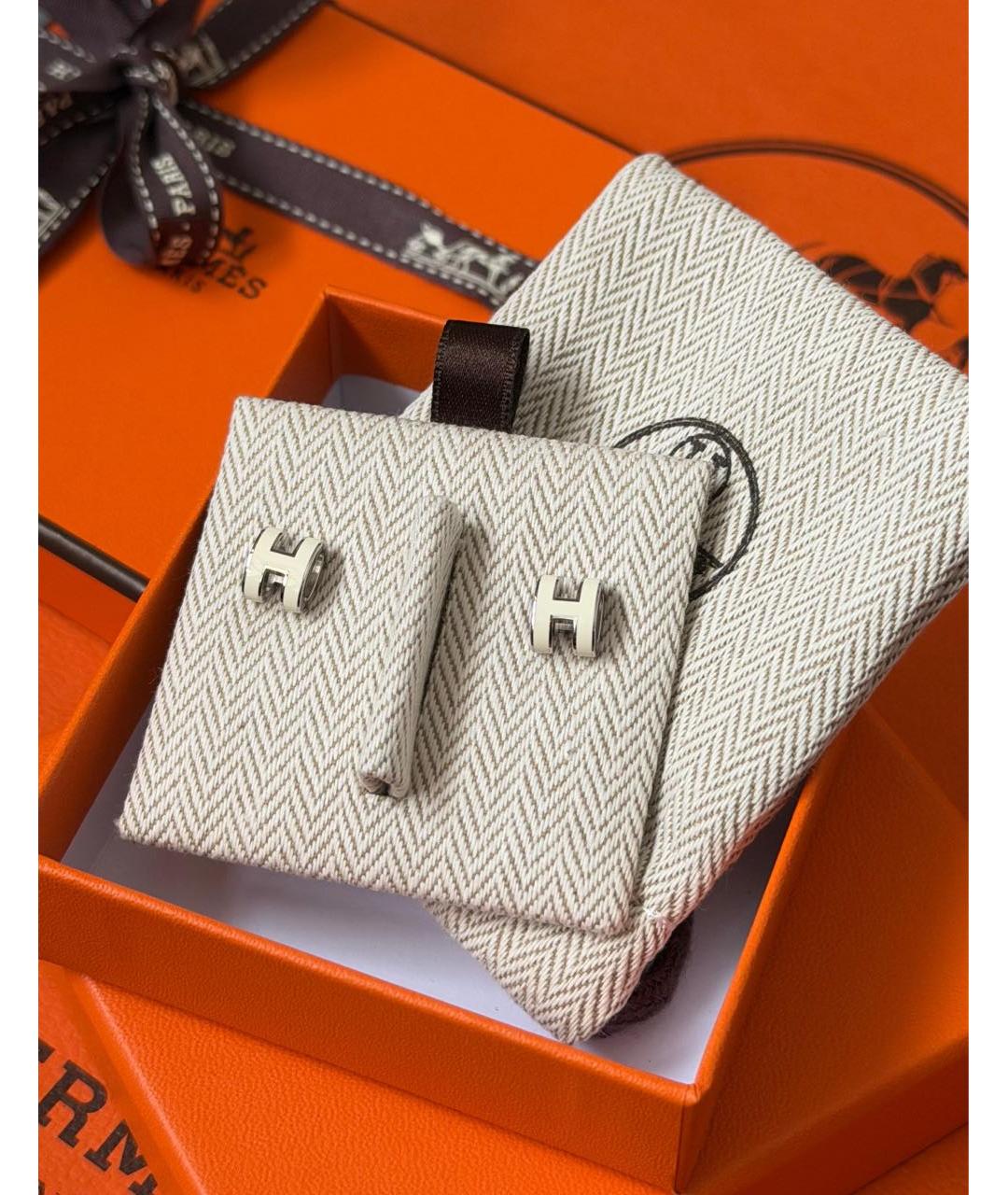 HERMES Белые металлические серьги, фото 2