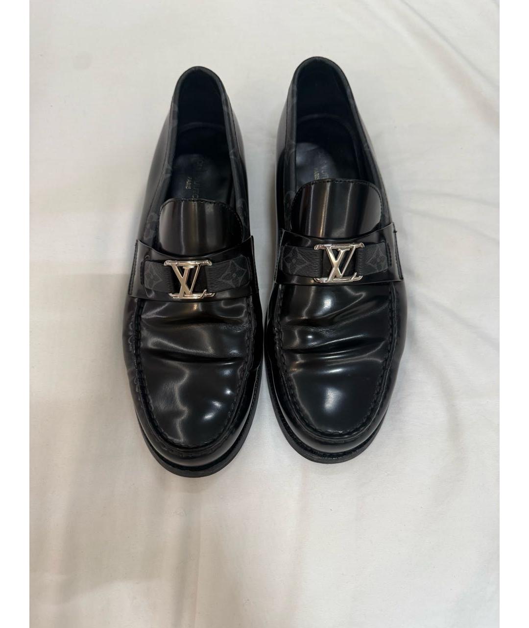 LOUIS VUITTON Черные лоферы из лакированной кожи, фото 2