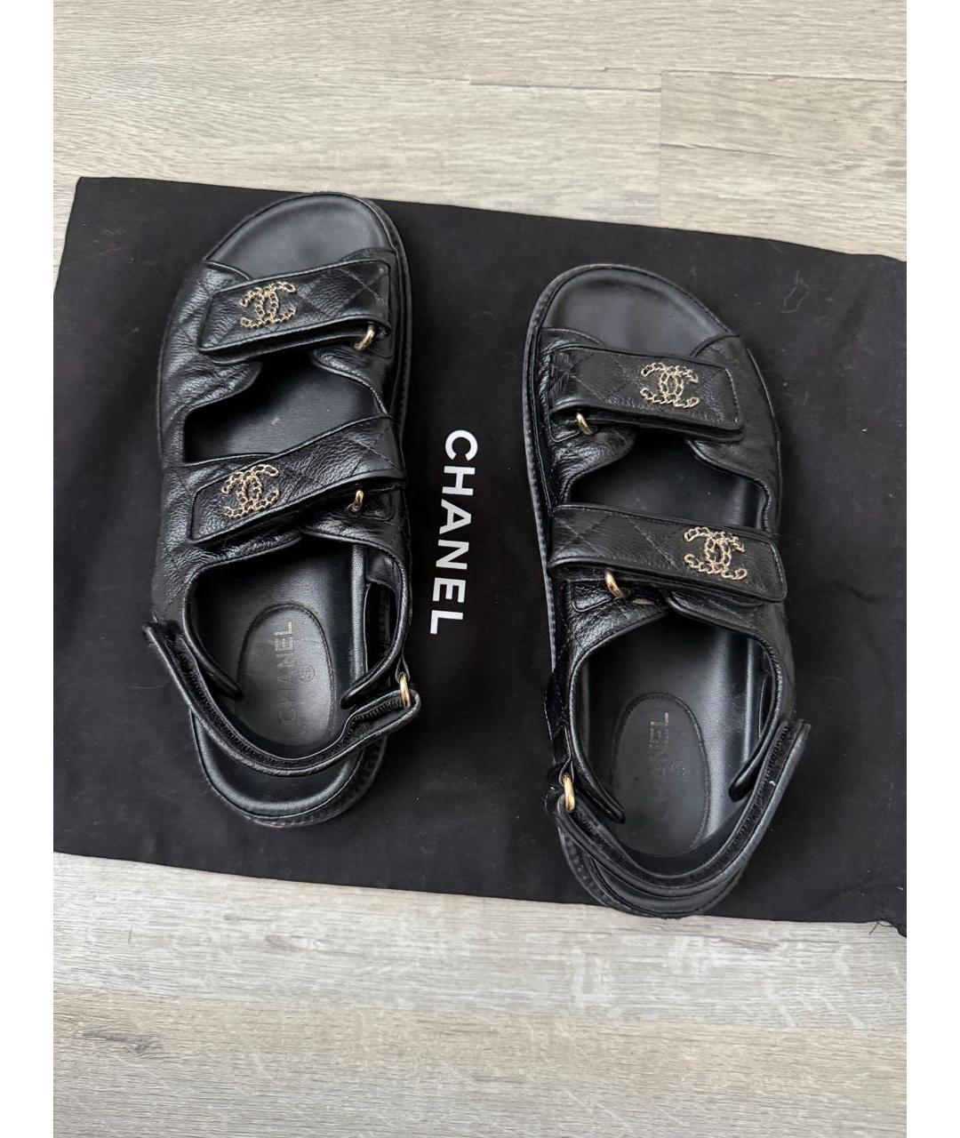 CHANEL Черные кожаные сандалии, фото 2