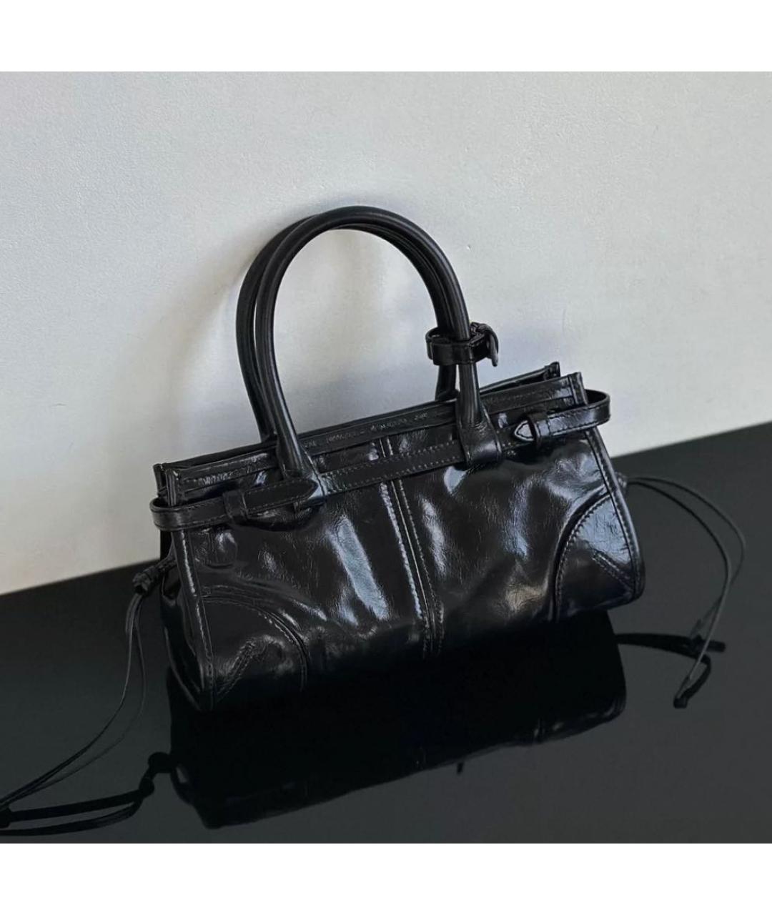 PRADA Черная сумка через плечо из лакированной кожи, фото 2