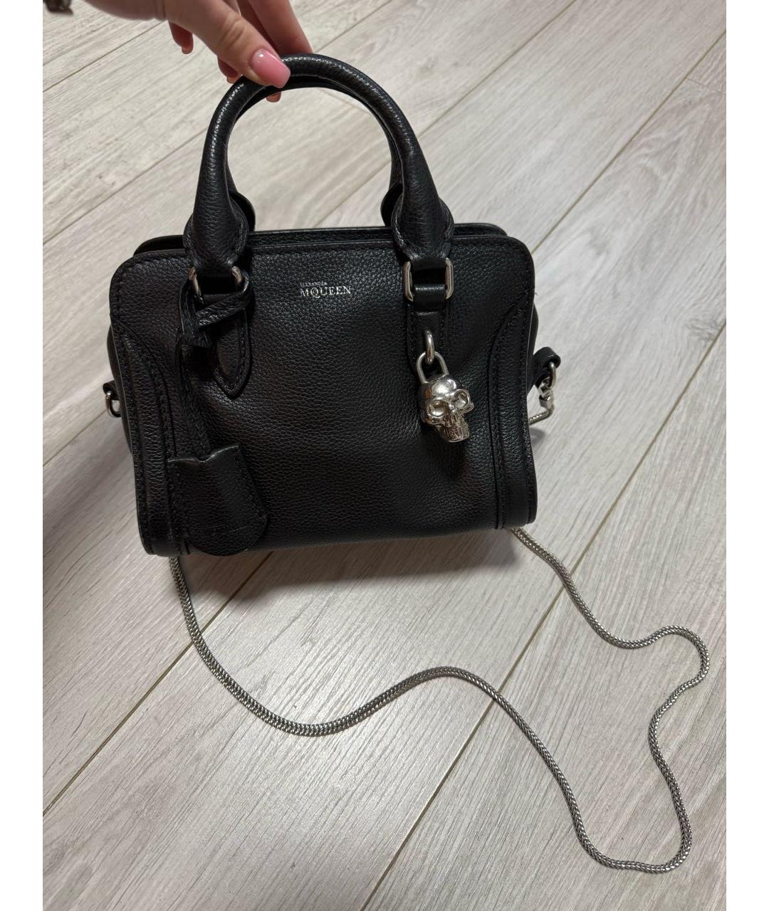 ALEXANDER MCQUEEN Черная кожаная сумка с короткими ручками, фото 7