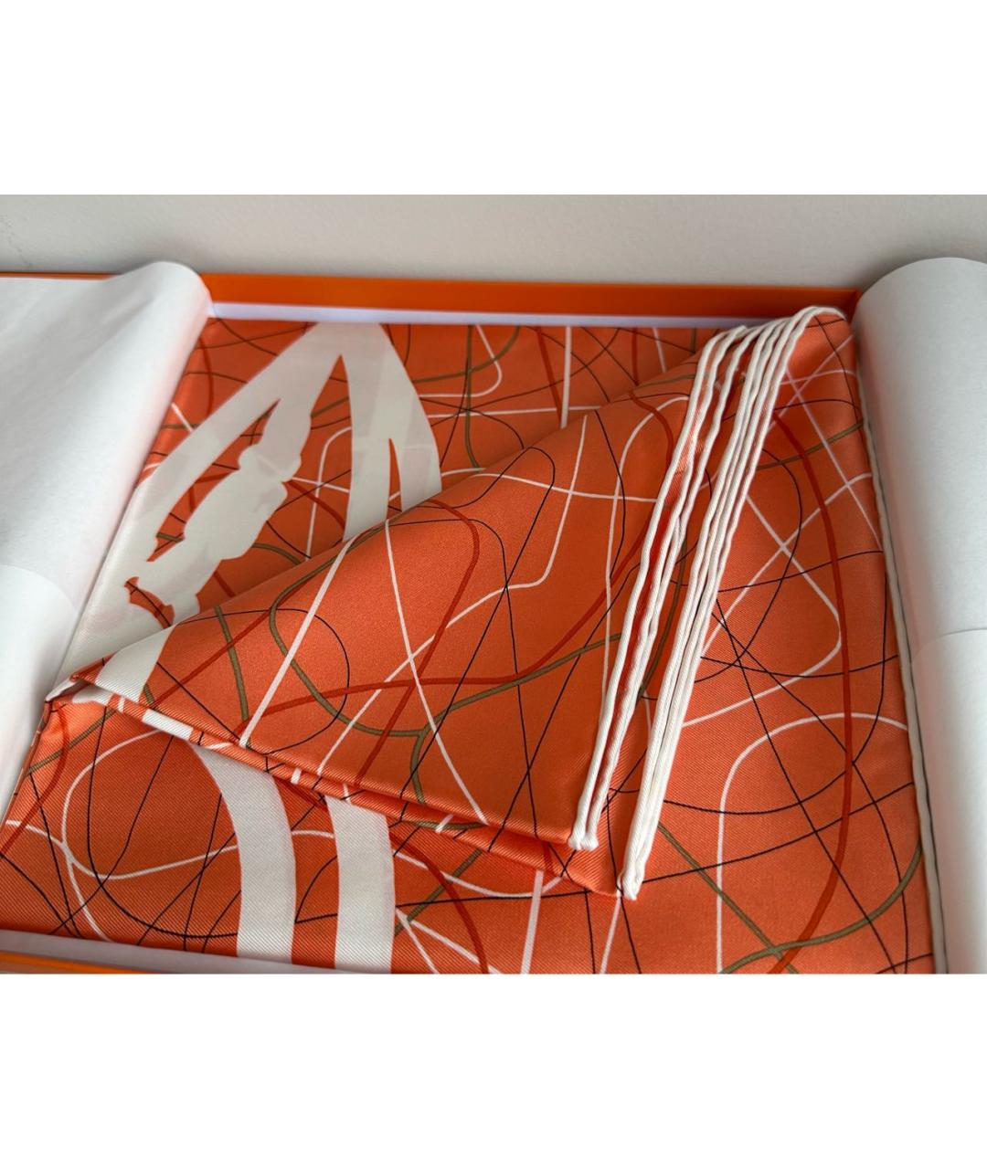 HERMES Оранжевый шелковый платок, фото 3