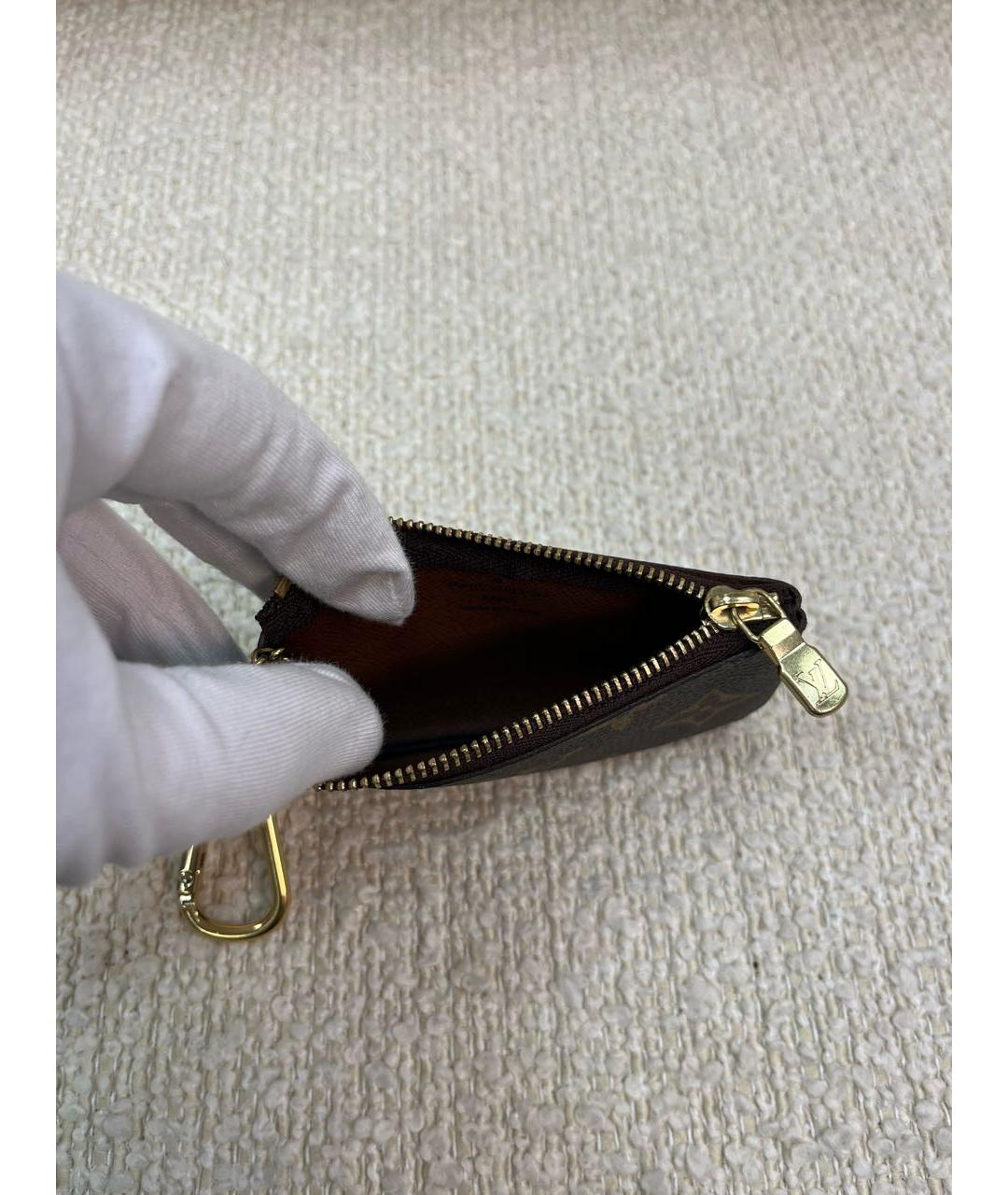 LOUIS VUITTON Коричневая ключница, фото 5