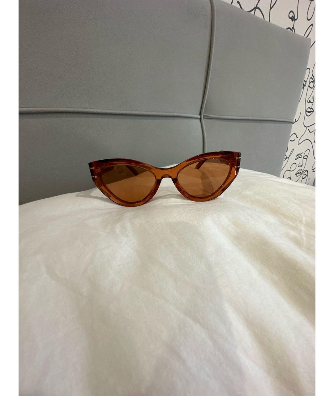CHRISTIAN DIOR Оранжевое пластиковые солнцезащитные очки, фото 5