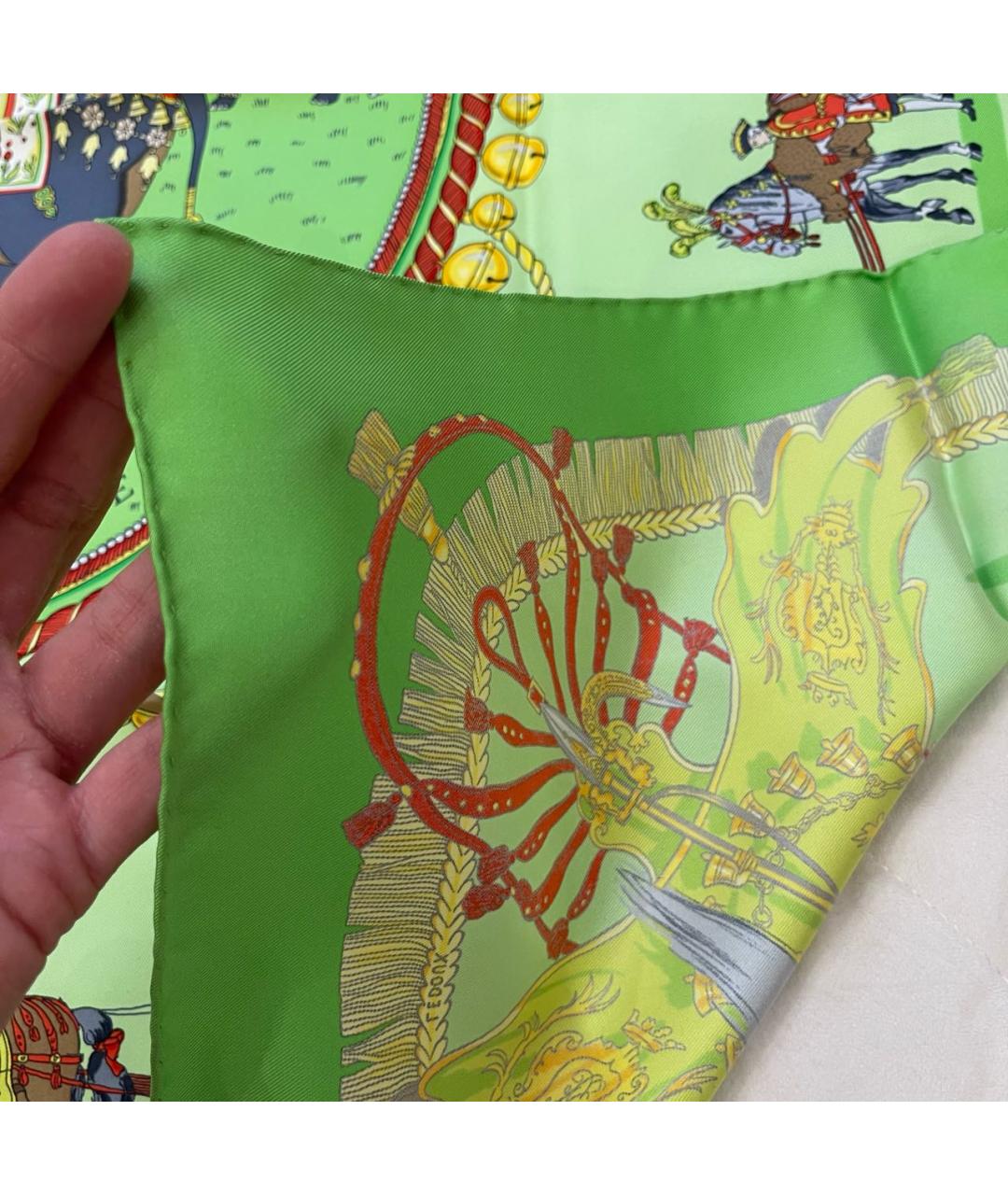 HERMES Салатовый шелковый платок, фото 4