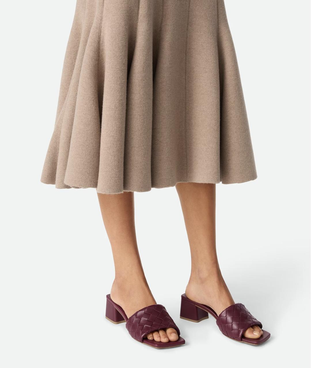 BOTTEGA VENETA Бордовые кожаные мюли, фото 2