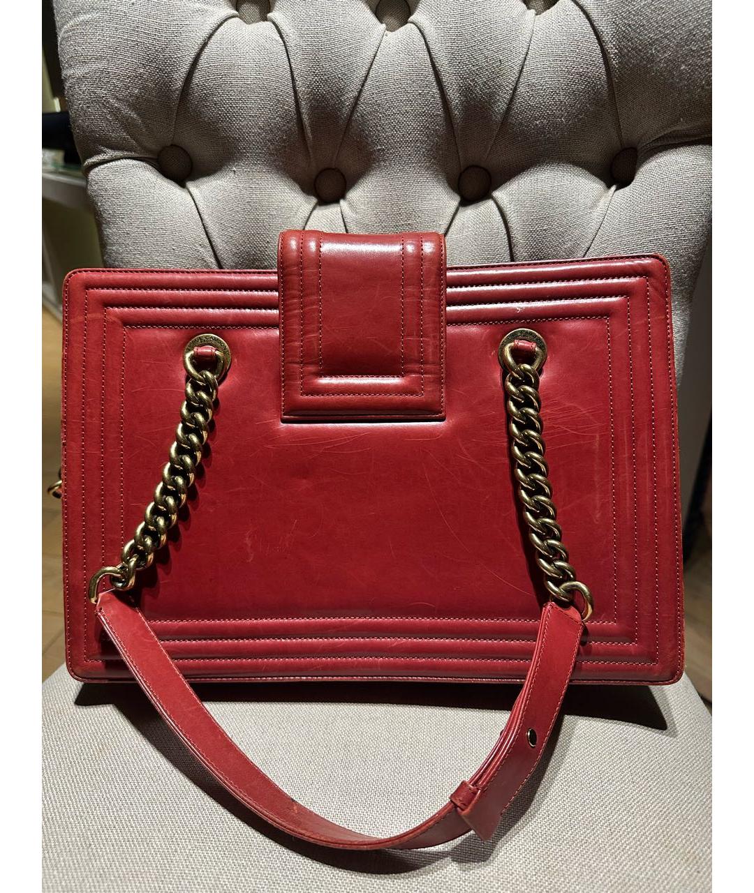 CHANEL Красная кожаная сумка через плечо, фото 2