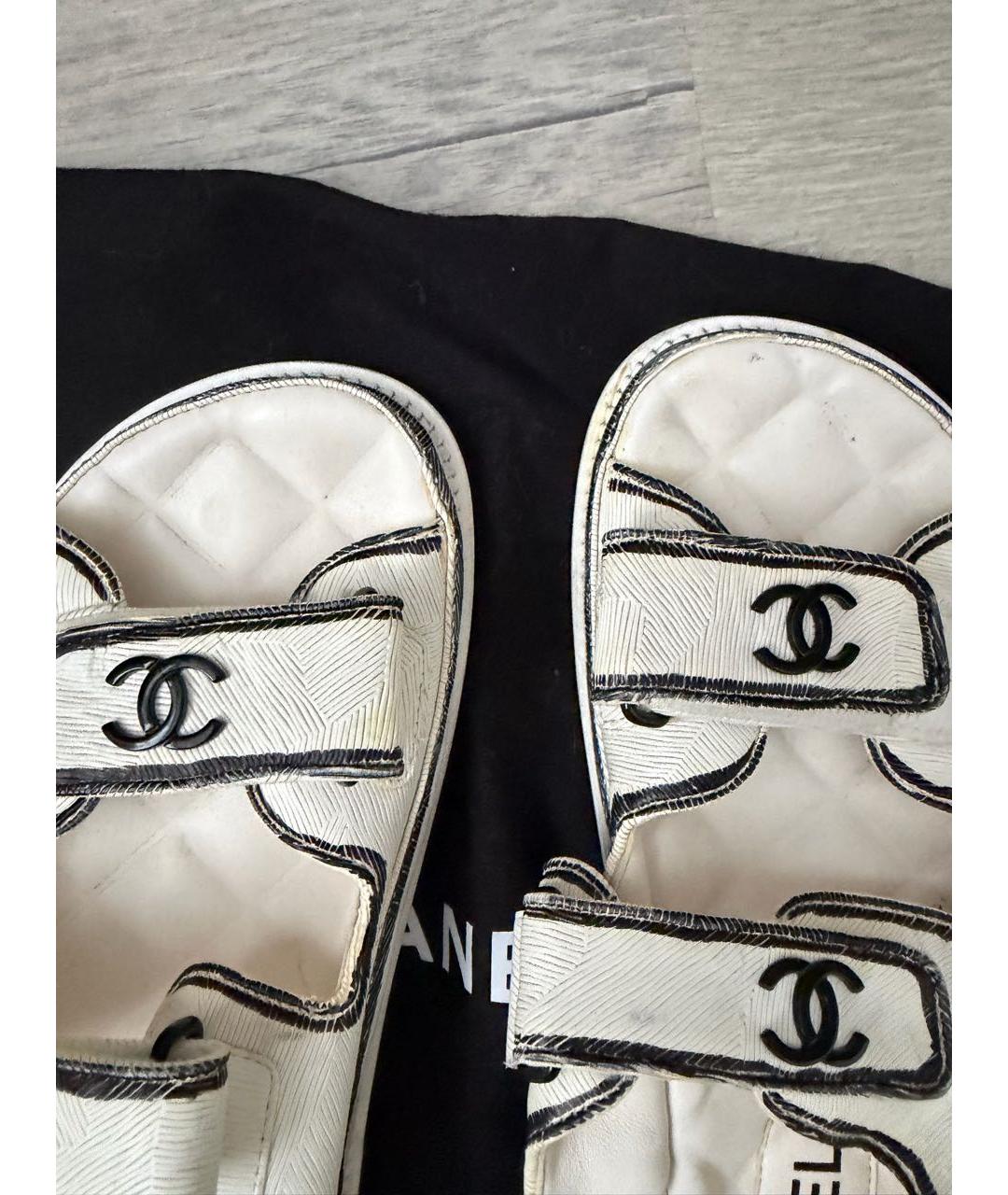 CHANEL Белые кожаные сандалии, фото 3