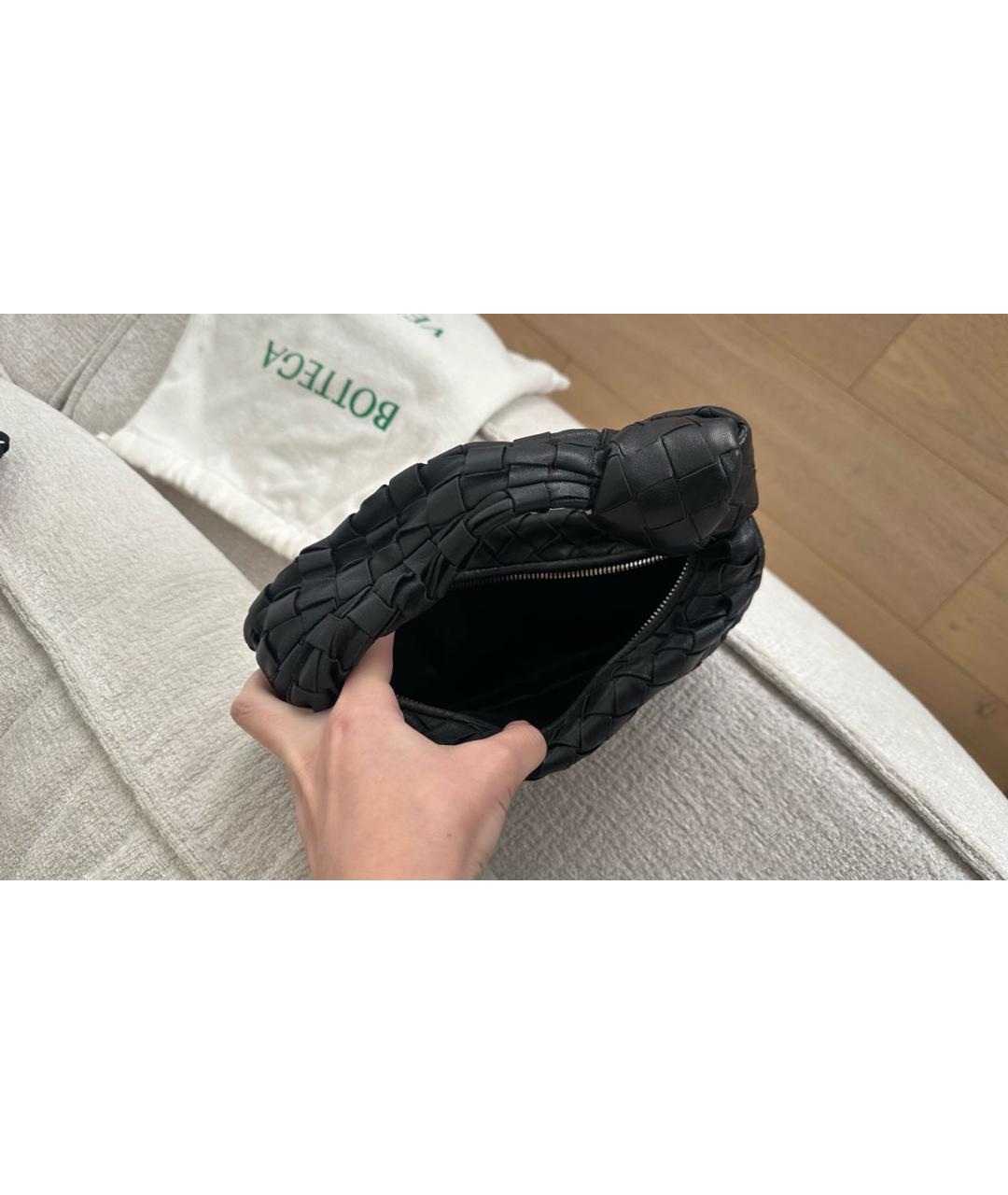 BOTTEGA VENETA Черная кожаная сумка с короткими ручками, фото 8