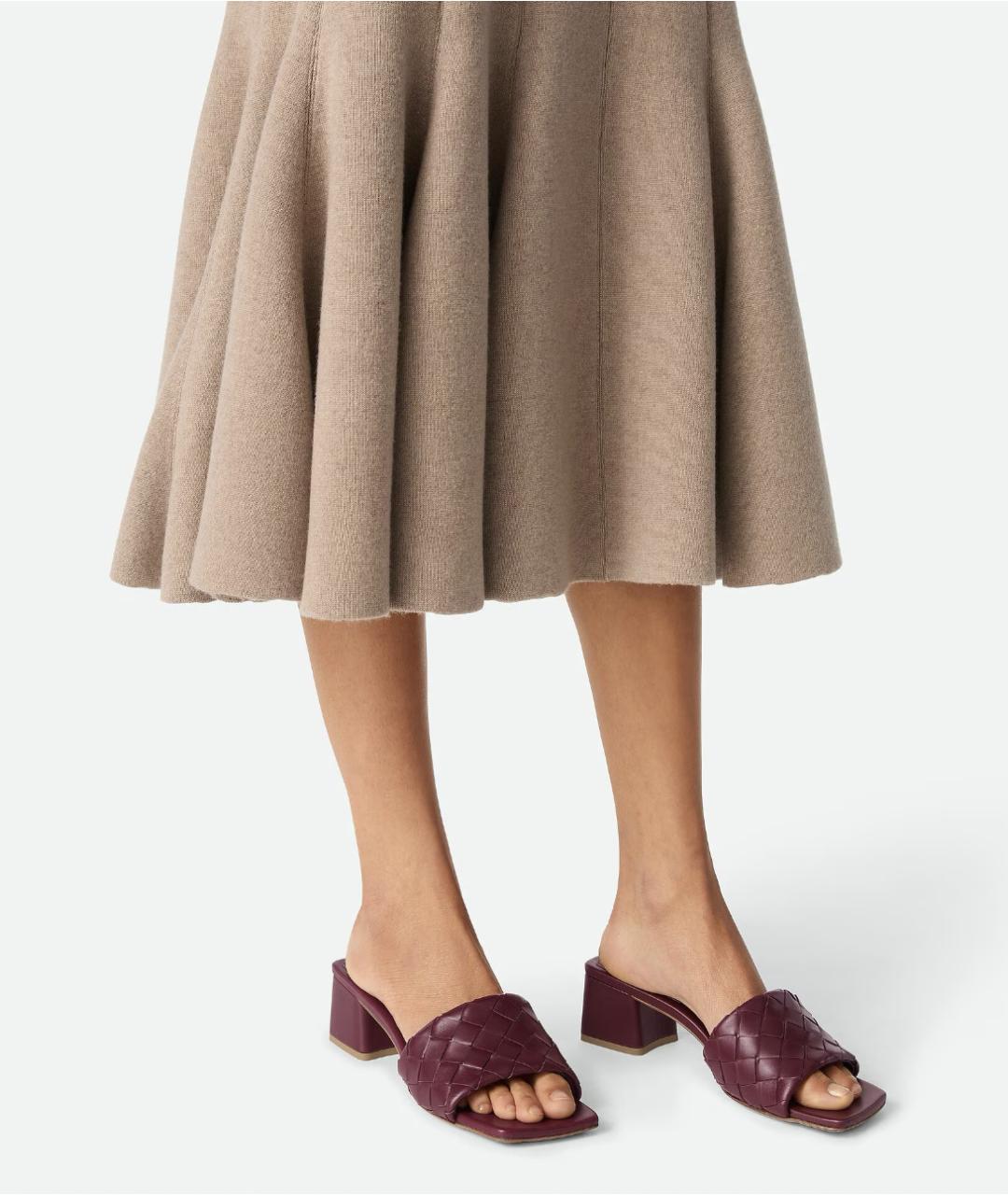 BOTTEGA VENETA Бордовые кожаные мюли, фото 2