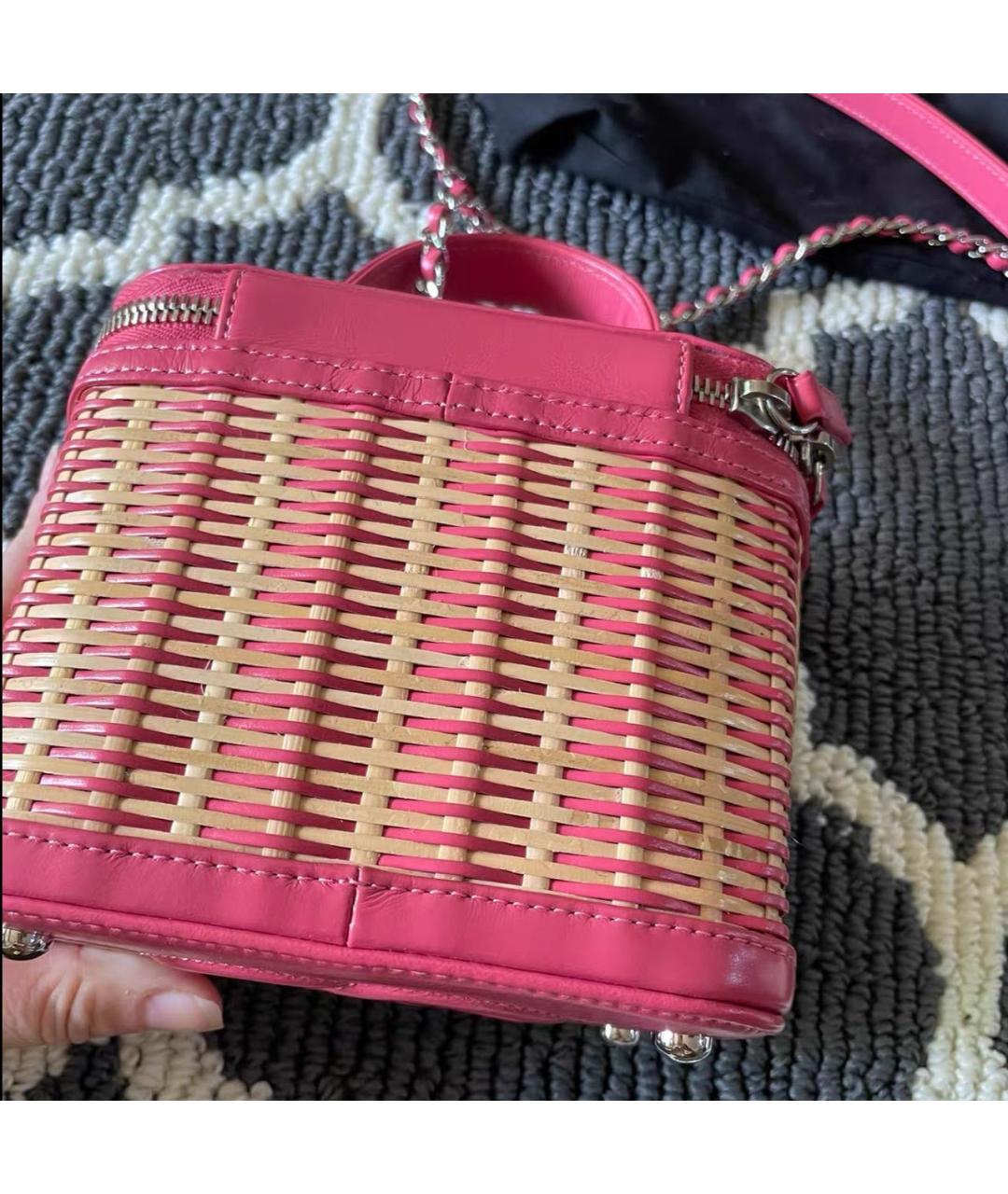 CHANEL Розовая пелетеная сумка с короткими ручками, фото 5