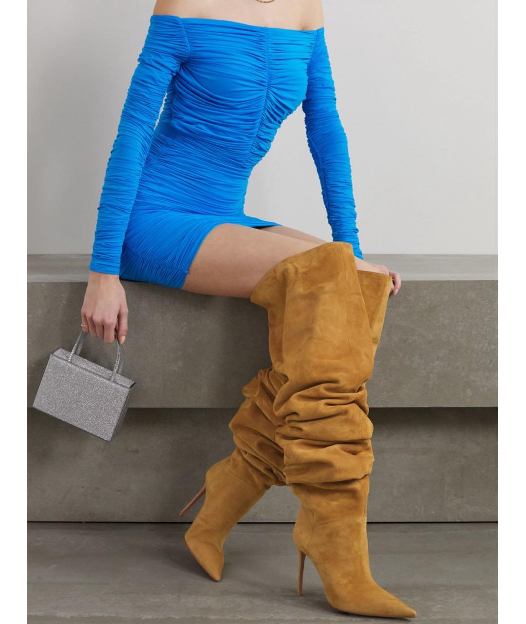 Amina Muaddi Горчичные замшевые ботфорты, фото 2