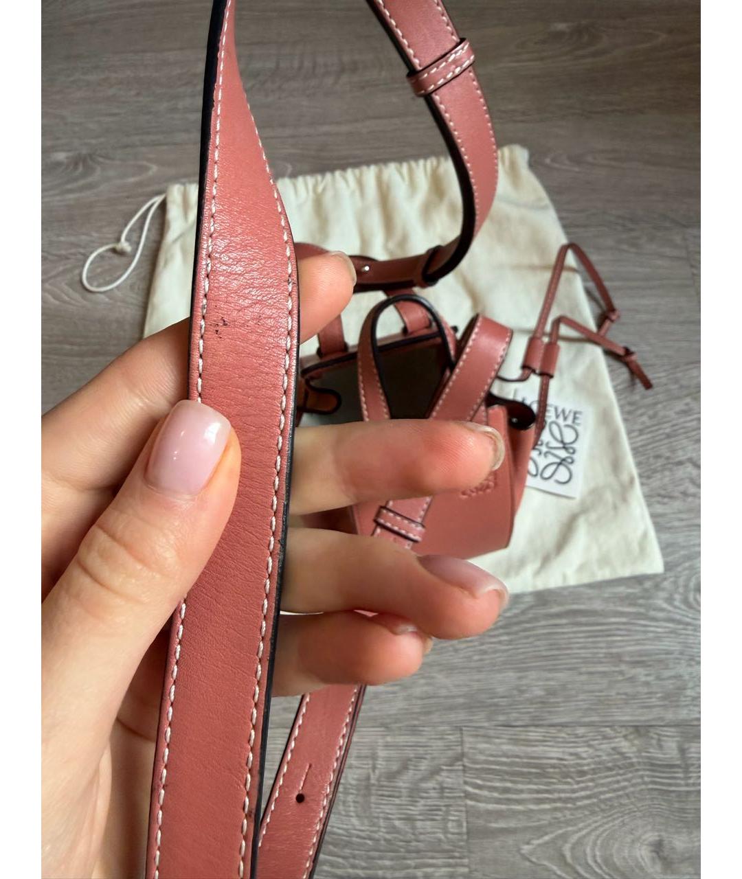 LOEWE Коралловая кожаная сумка через плечо, фото 8