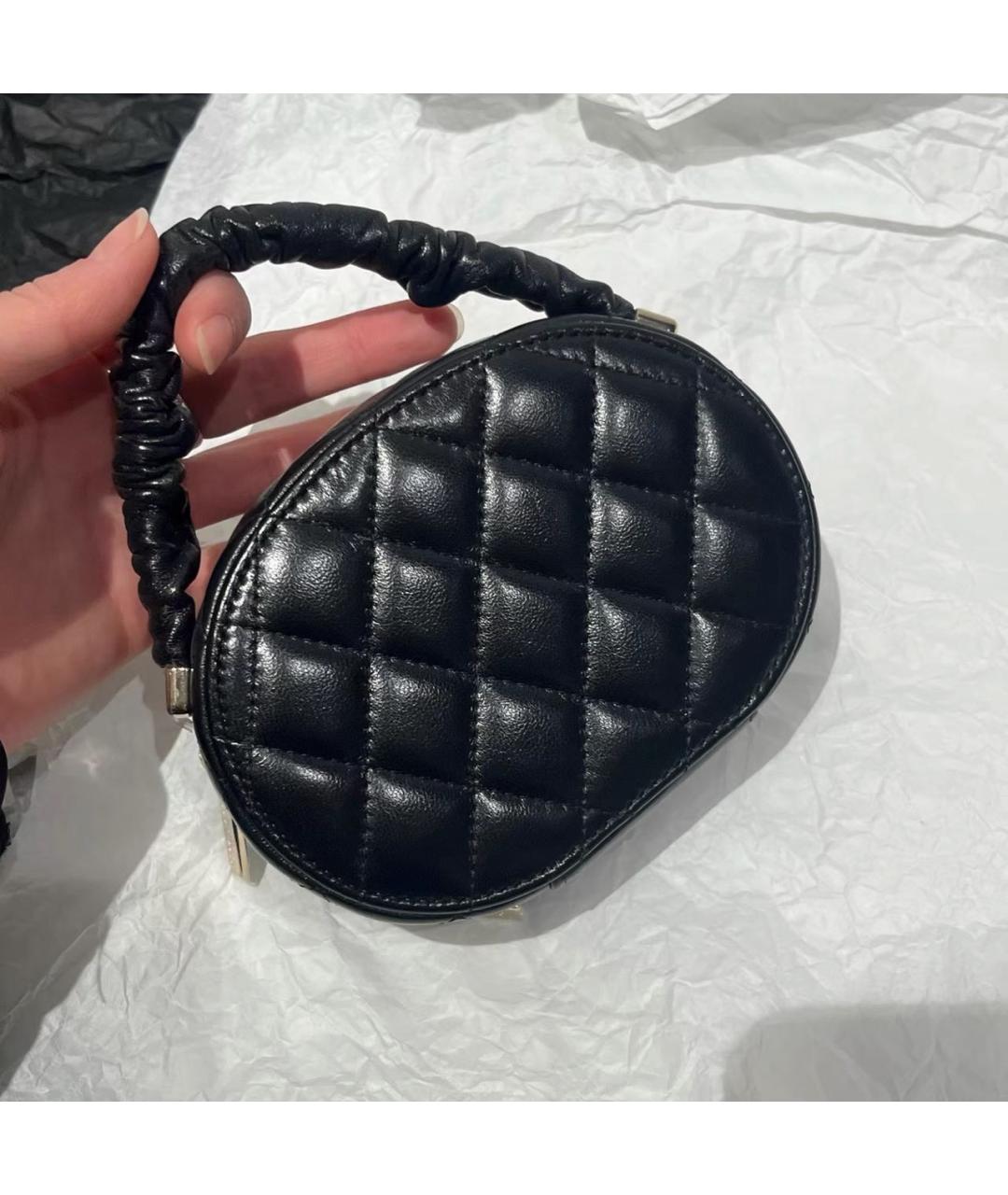 CHANEL Черная кожаная сумка с короткими ручками, фото 2