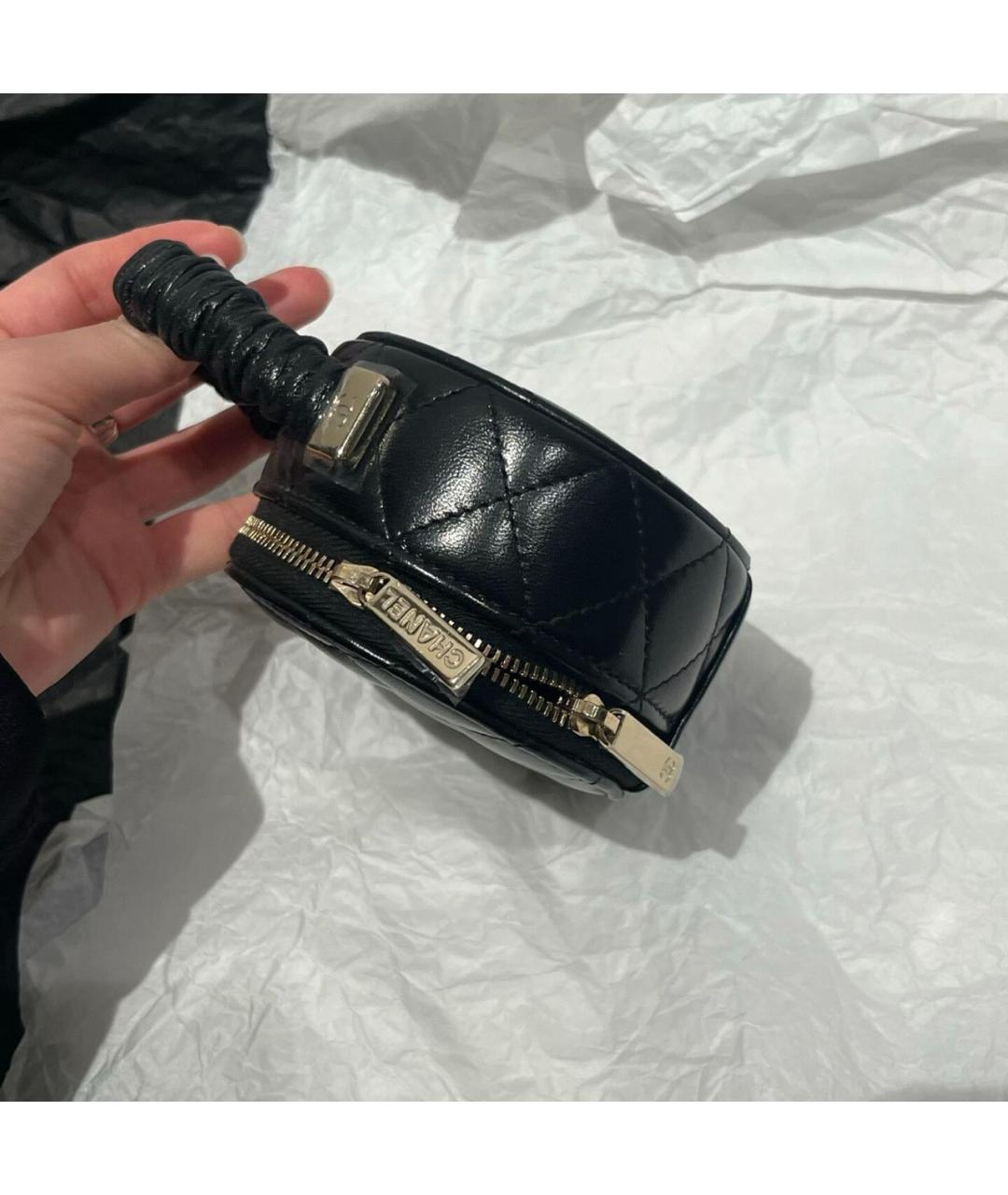 CHANEL Черная кожаная сумка с короткими ручками, фото 4