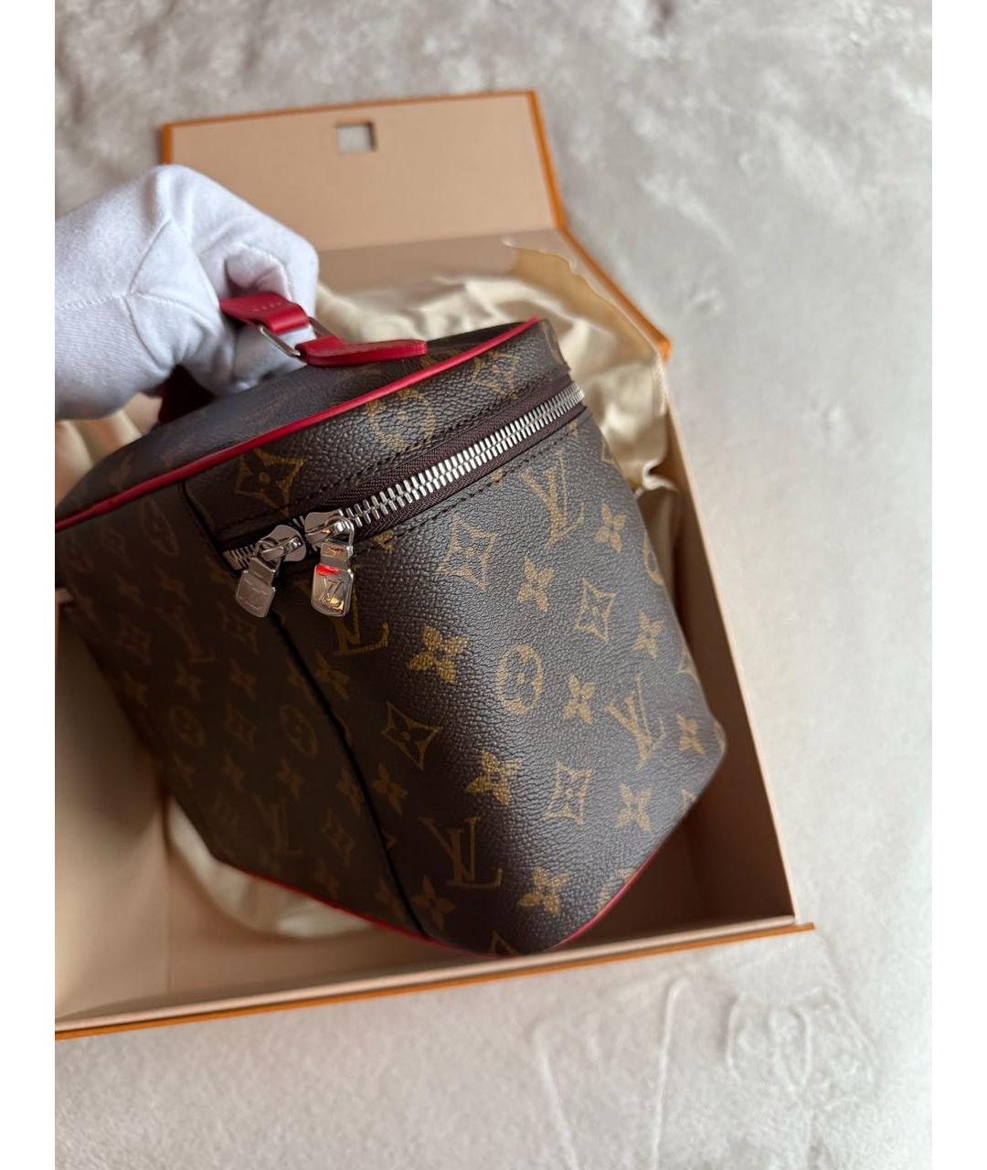 LOUIS VUITTON Коричневая косметичка, фото 7