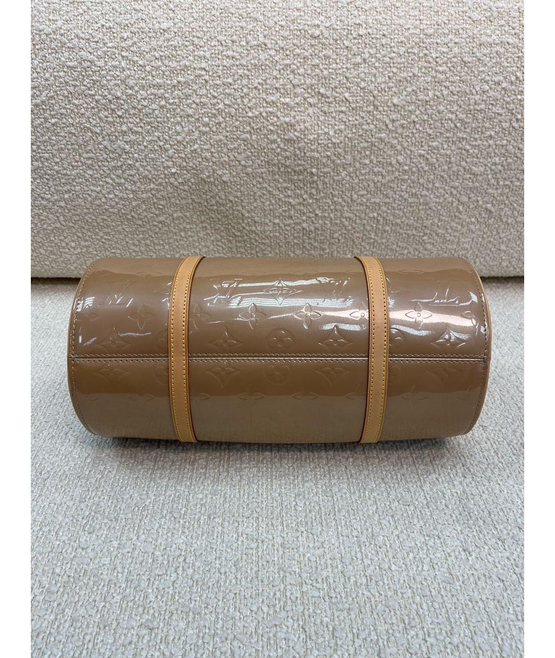 LOUIS VUITTON Бежевая сумка через плечо из лакированной кожи, фото 3