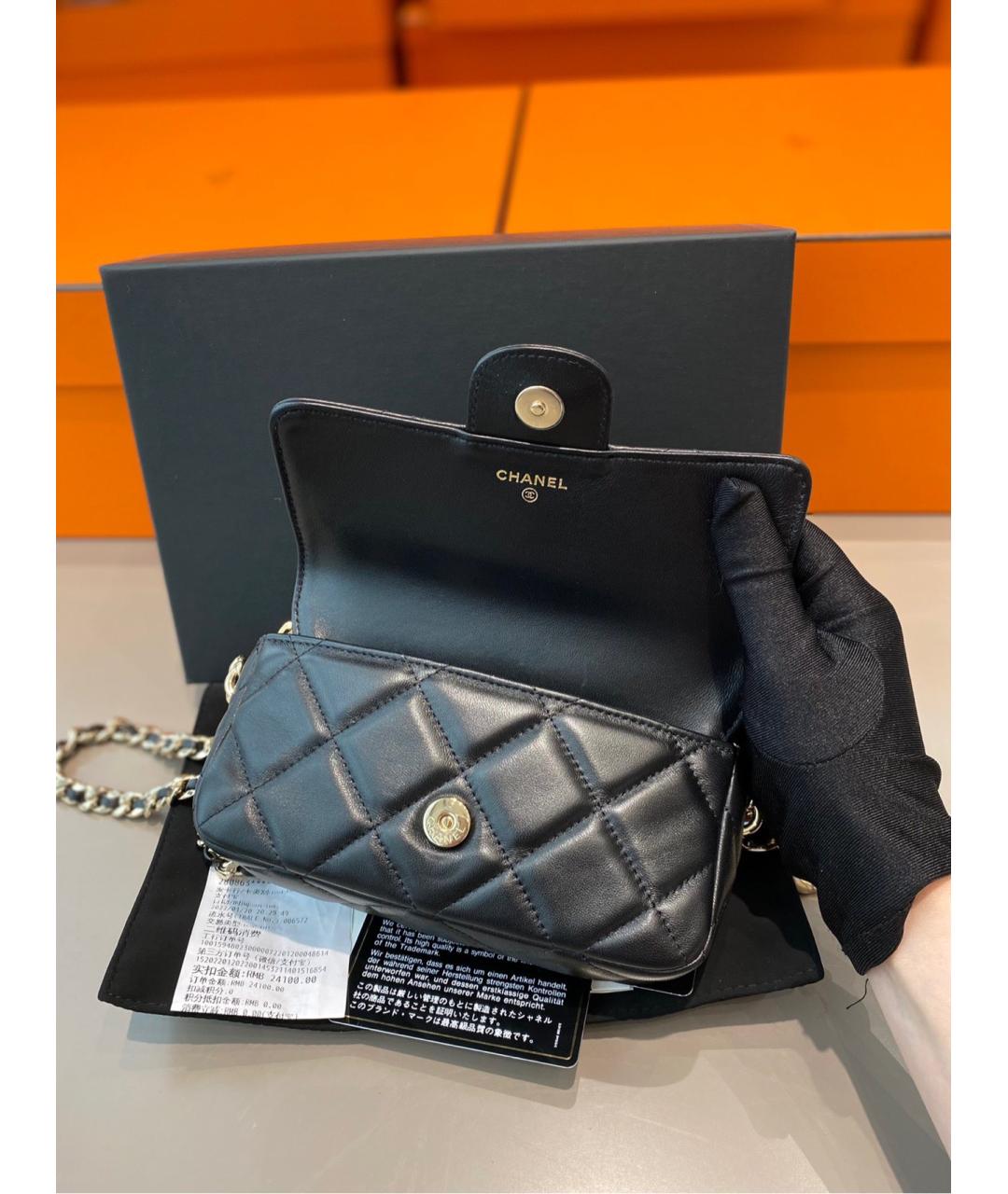 CHANEL Черная кожаная сумка через плечо, фото 7