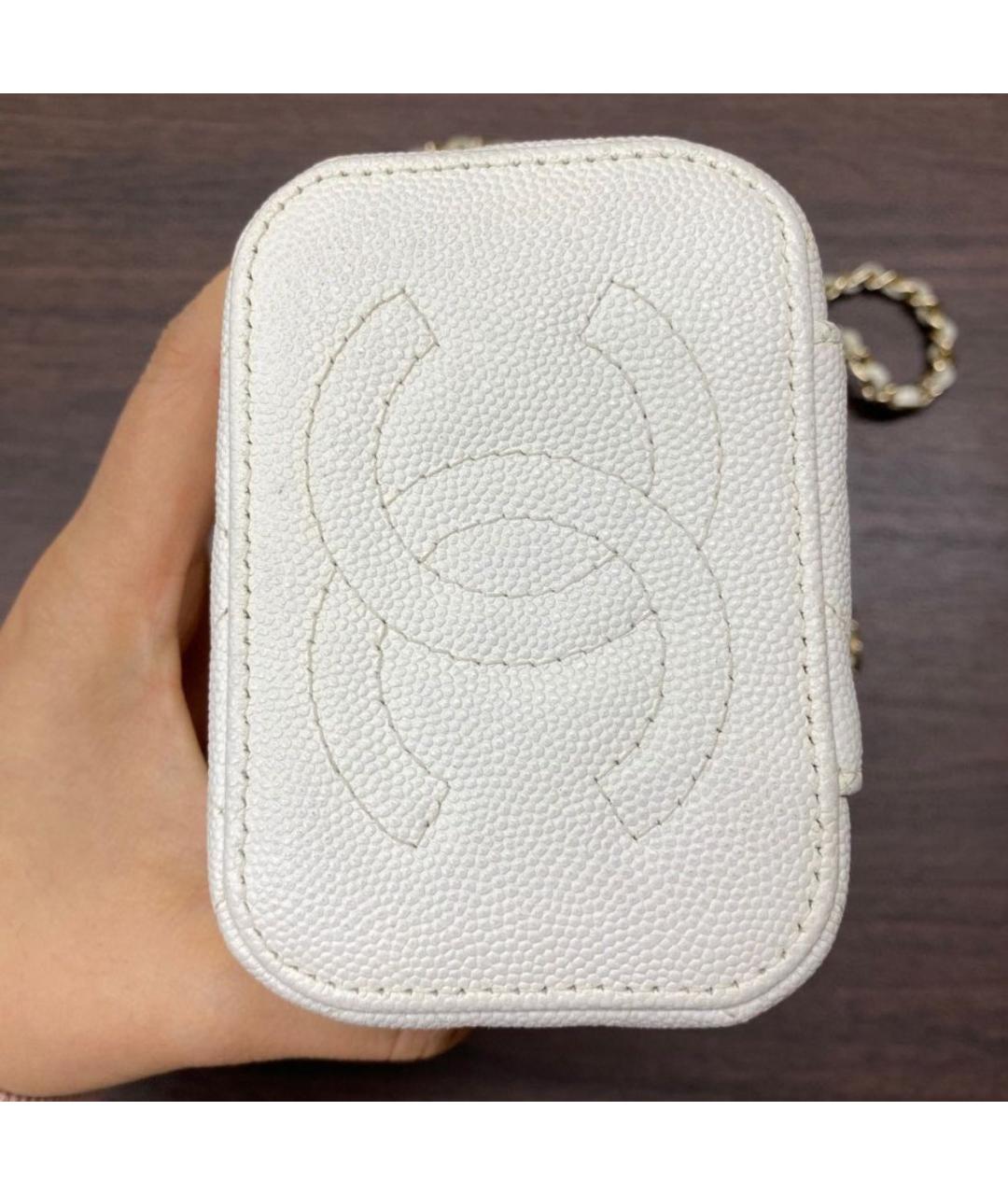 CHANEL Белая кожаная сумка через плечо, фото 3