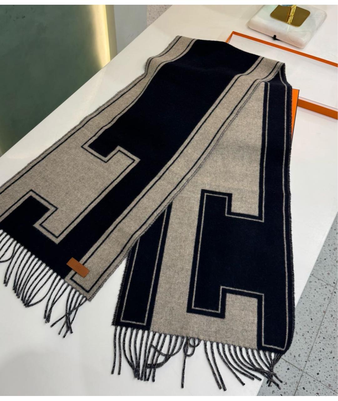 HERMES Темно-синий кашемировый шарф, фото 6