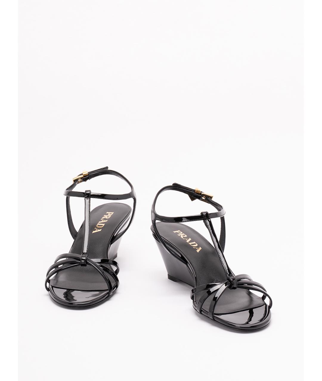 PRADA Черные босоножки из лакированной кожи, фото 2