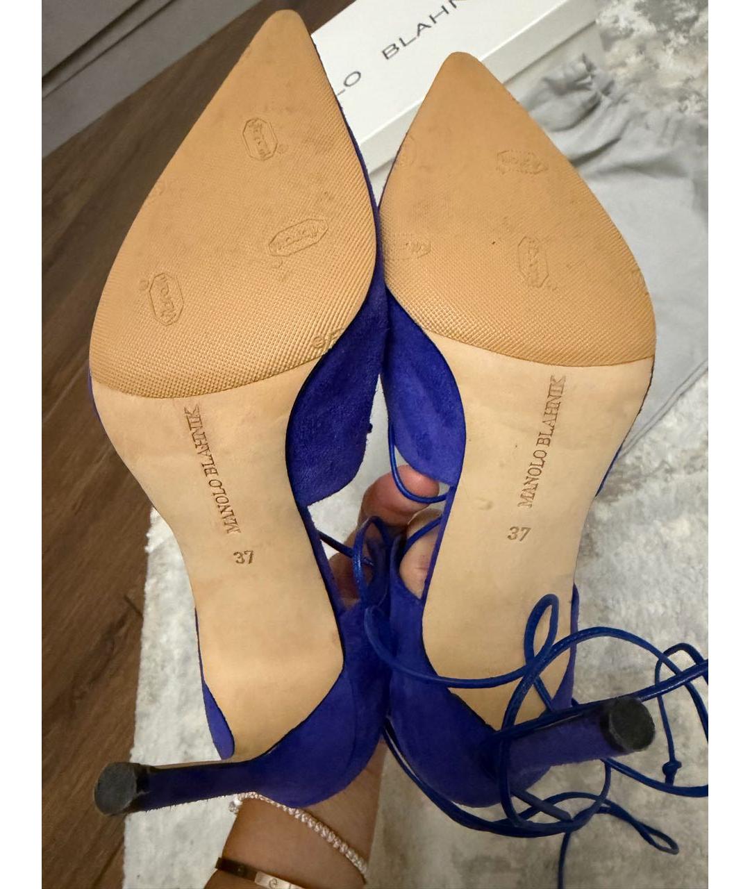 MANOLO BLAHNIK Синие замшевые босоножки, фото 5