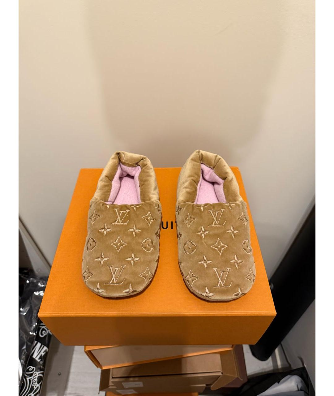 LOUIS VUITTON Коричневые слипоны, фото 2