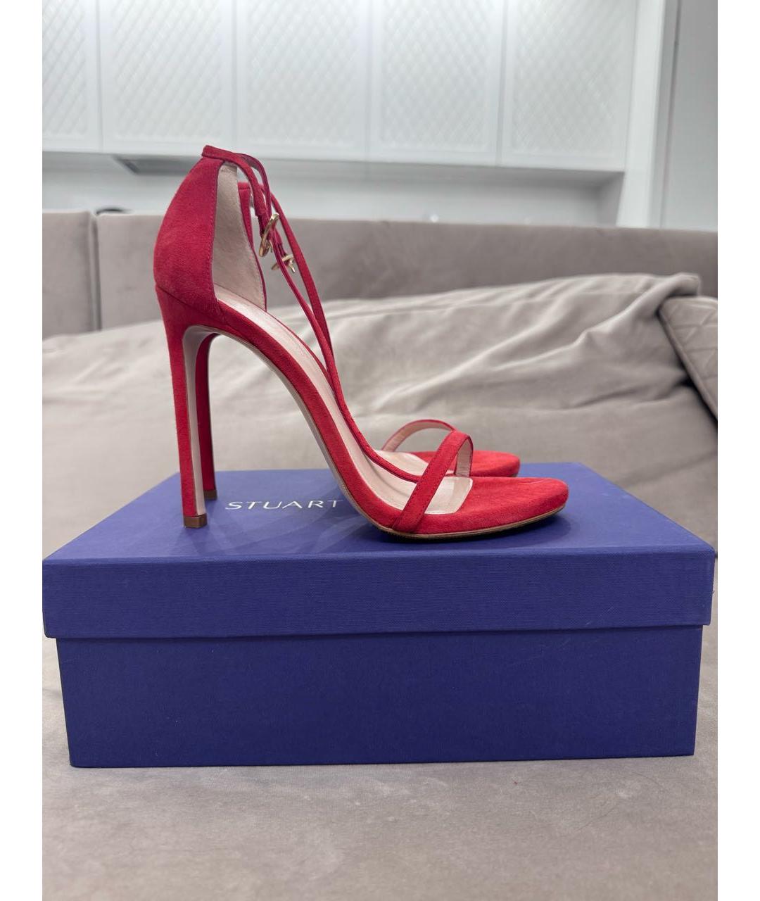STUART WEITZMAN Красные замшевые босоножки, фото 5