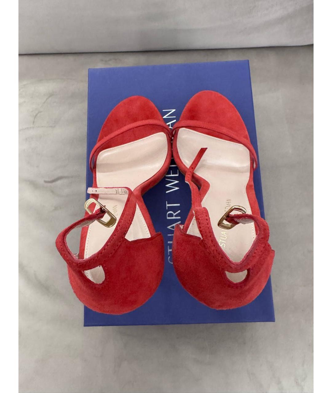 STUART WEITZMAN Красные замшевые босоножки, фото 3