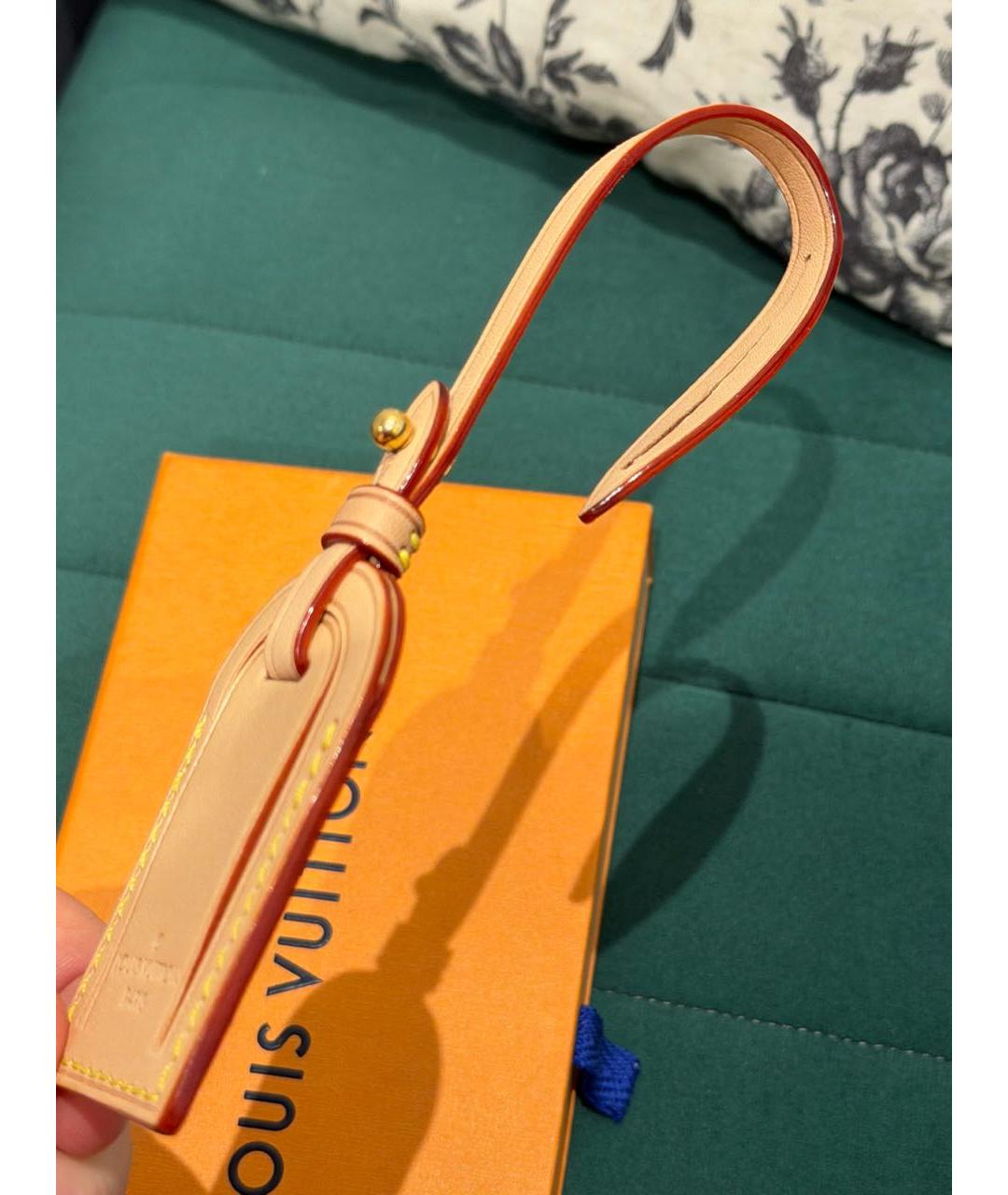 LOUIS VUITTON Бежевый брелок, фото 4