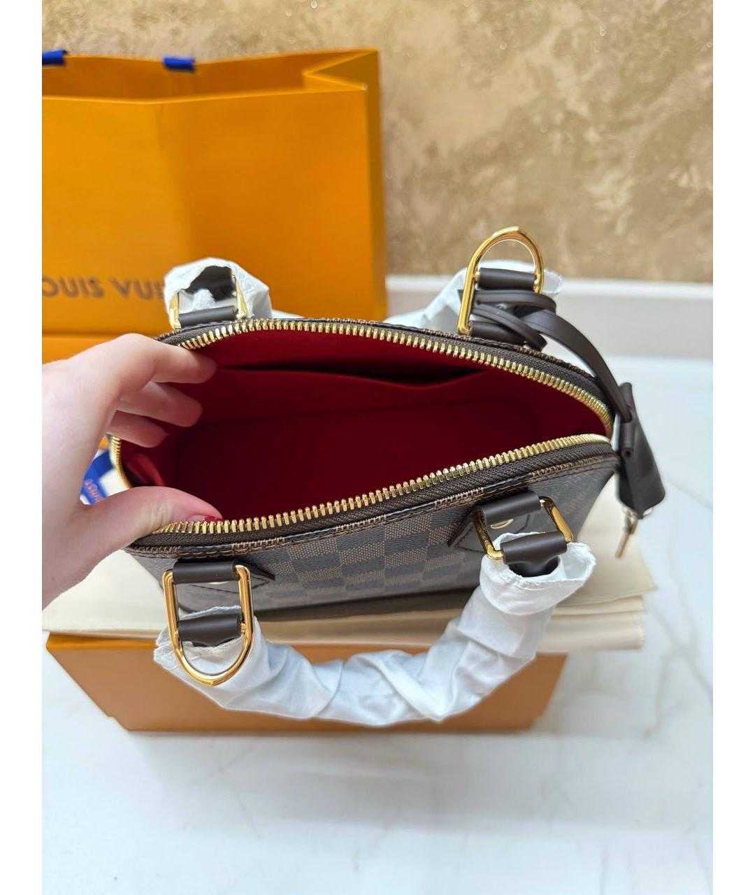 LOUIS VUITTON Коричневая сумка с короткими ручками, фото 4