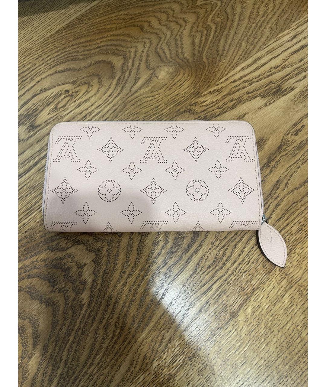 LOUIS VUITTON Розовый кожаный кошелек, фото 3