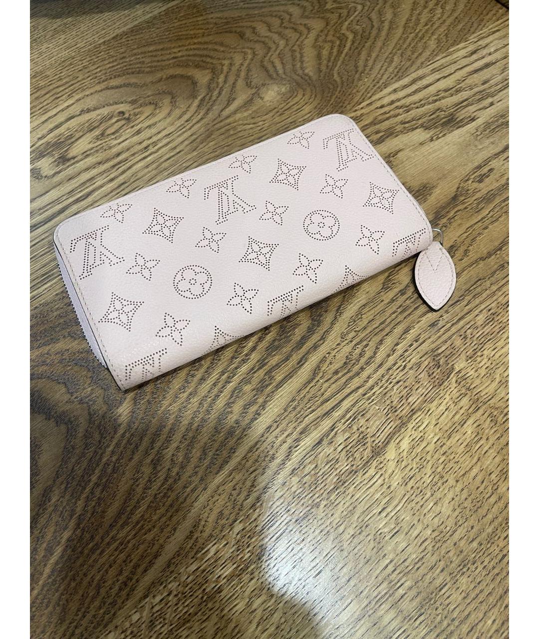 LOUIS VUITTON Розовый кожаный кошелек, фото 2