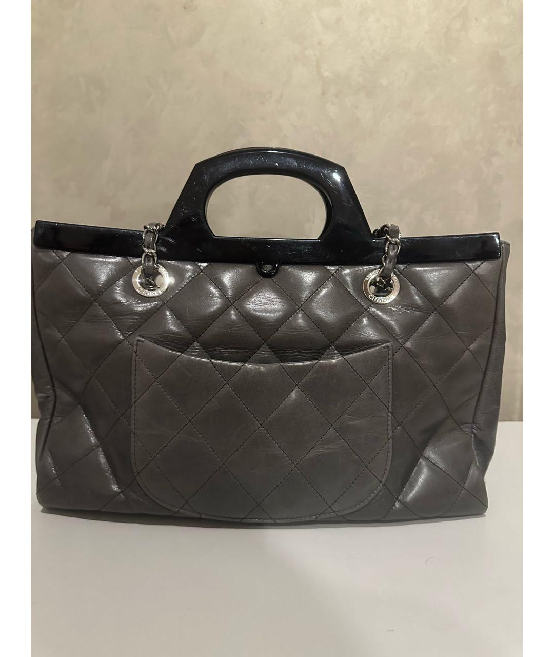 CHANEL Серая кожаная сумка с короткими ручками, фото 2